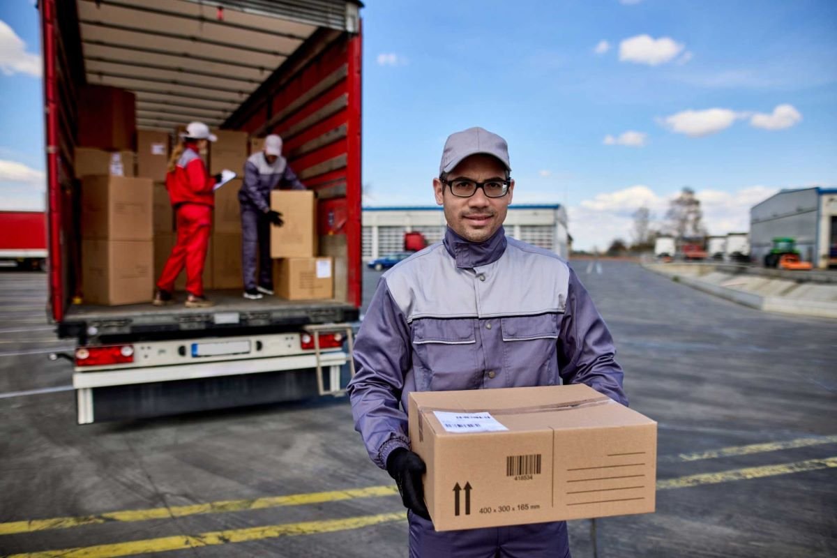 Truk Box Bukan Sekadar Angkutan, Tapi Sahabat Setia Bisnis Anda