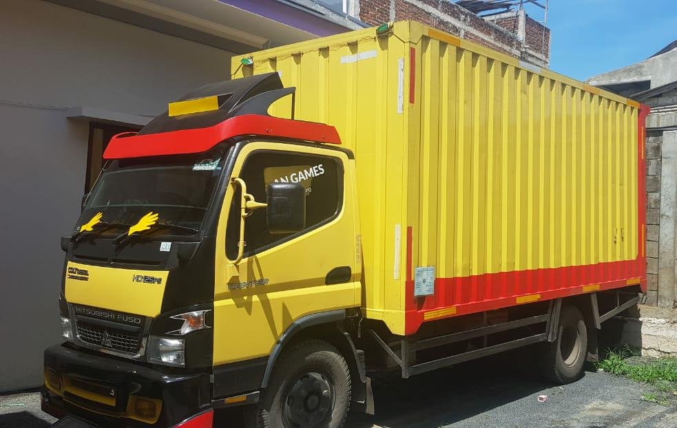 Truk Colt Diesel, Andalan Pengiriman Barang dengan Kapasitas Besar dan Mesin Tangguh