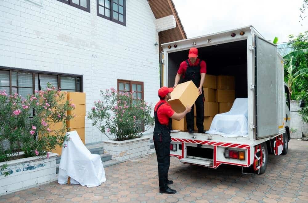 Truk Surabaya yang Bisa Jadi 'Pahlawan' Pindahan Kilat Anda