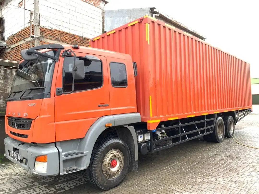 Satu Paket Hemat: Sewa Truk Surabaya Plus Layanan Packing Barang Aman & Cepat