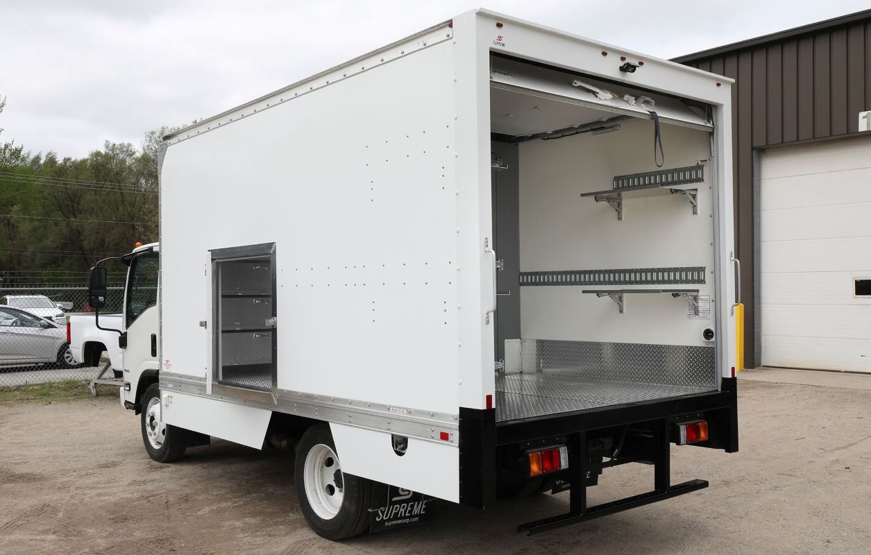 Butuh Kirim Makanan Beku? Gunakan Truk Box dengan Pendingin Profesional