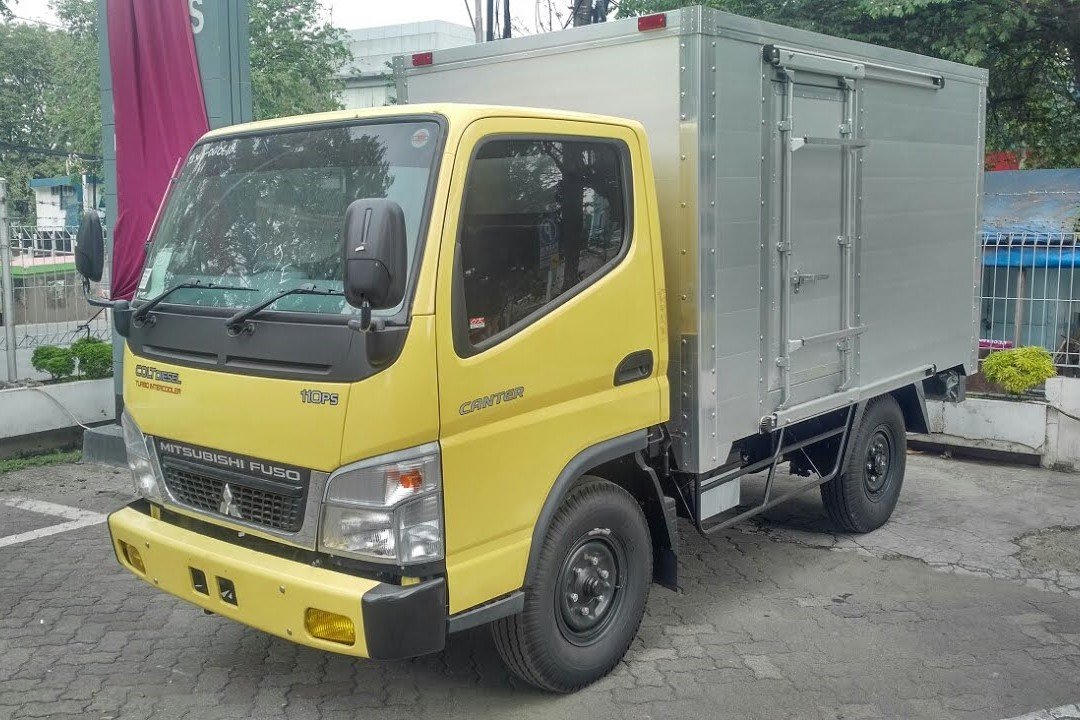 Hemat Biaya Operasional dengan Layanan Sewa Truk Colt Diesel Fleksibel