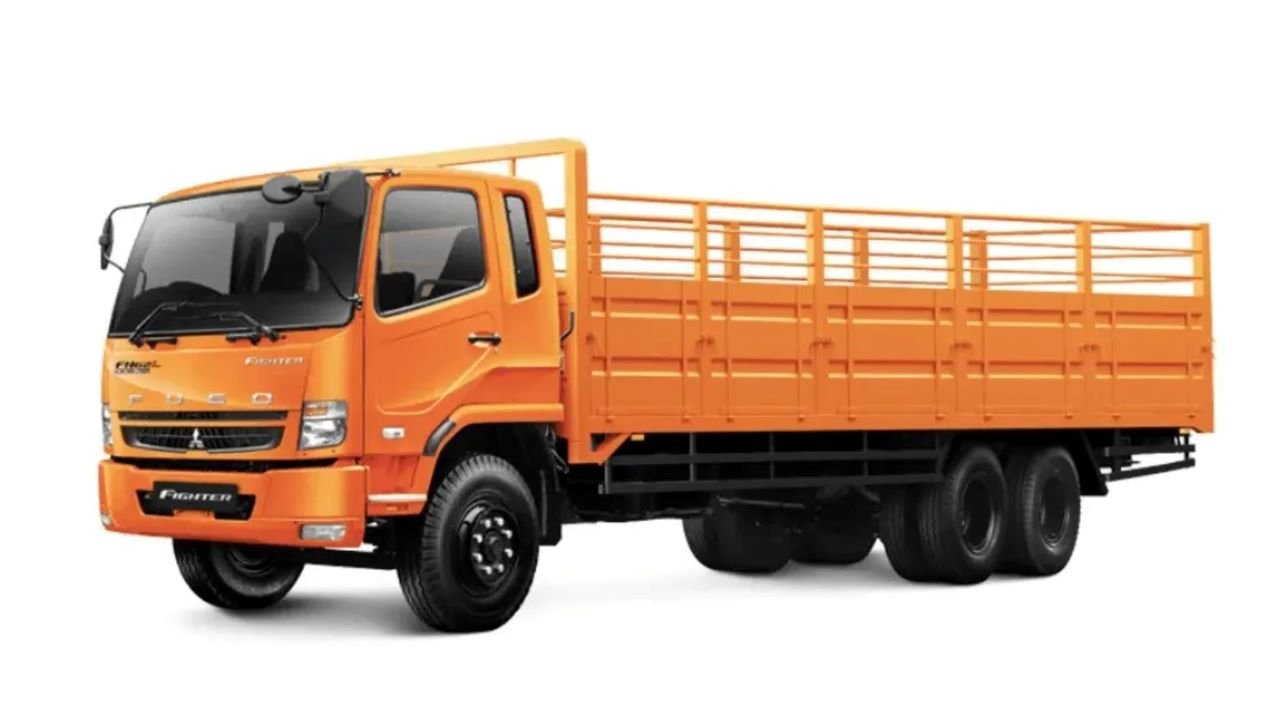 Pengangkutan Industri Berat? Kenali Keandalan dan Kapasitas Truk Fuso