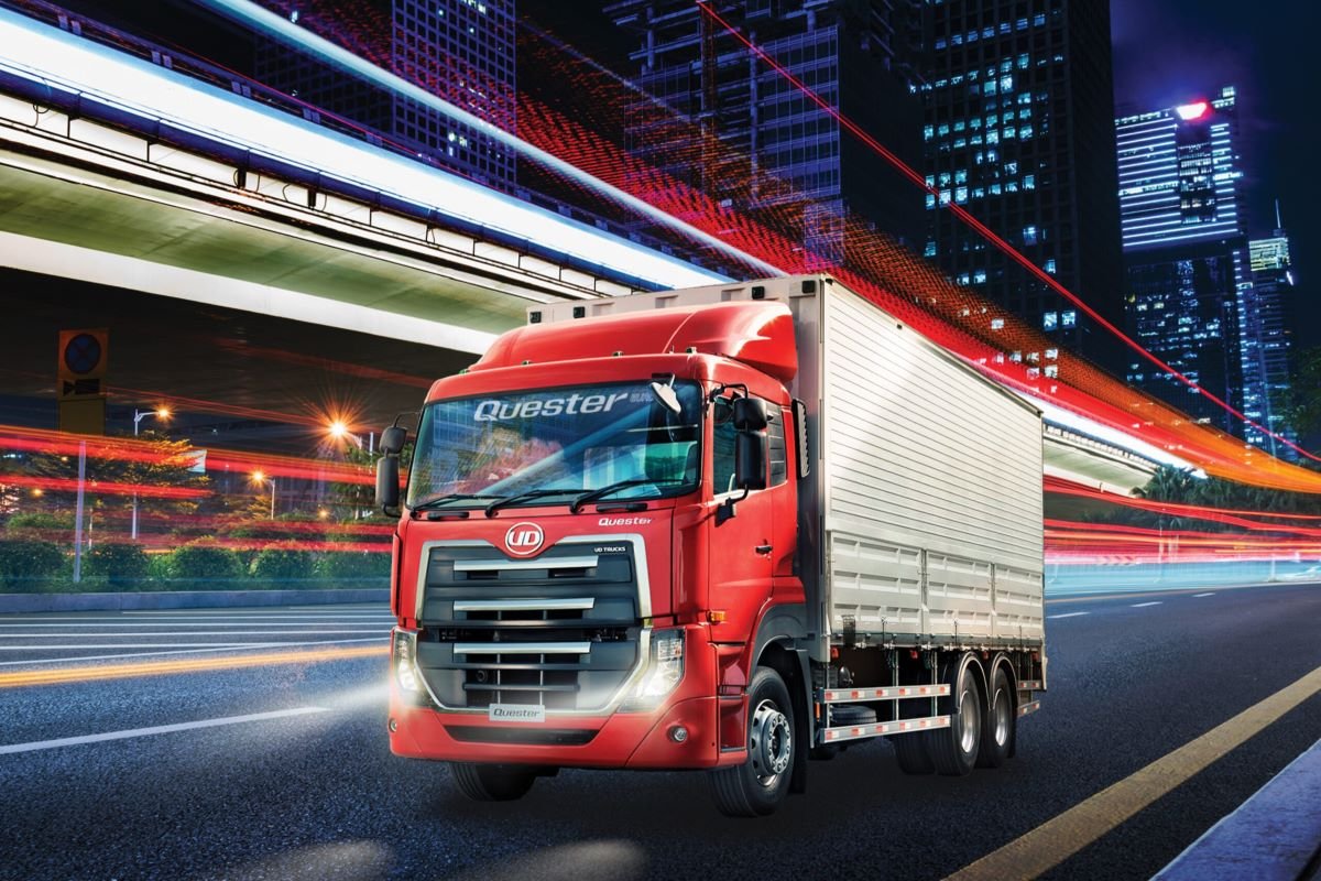 Wingbox: Truk Box Handal dengan Sayap untuk Distribusi Barang Berat Tanpa Hambatan
