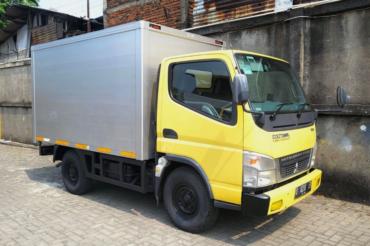 Mengapa Sewa Truk Colt Diesel untuk Pengiriman Surabaya Sangat Diandalkan?