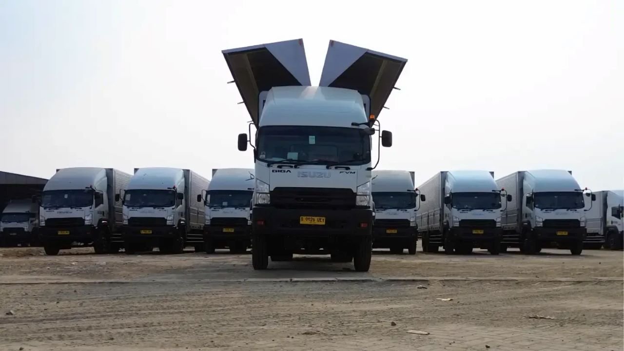Sewa Truk Wingbox Harian Murah di Jakarta, Solusi Distribusi yang Praktis dan Efisien